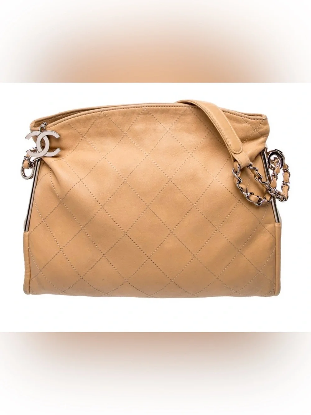 CHANEL Quilted Lambskin Shoulder Bag Soft Hobo